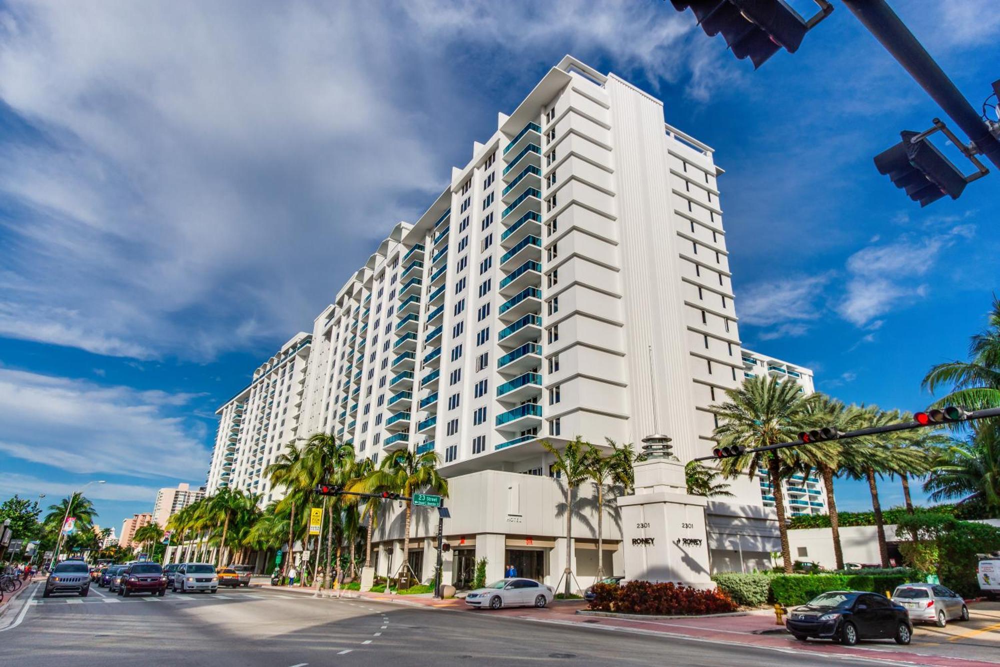 1 Hotel & Homes Miami Beach Oceanfront Residence Suites By Joe Semary ภายนอก รูปภาพ