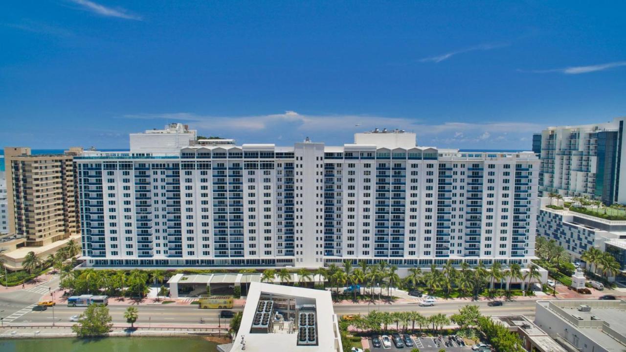 1 Hotel & Homes Miami Beach Oceanfront Residence Suites By Joe Semary ภายนอก รูปภาพ